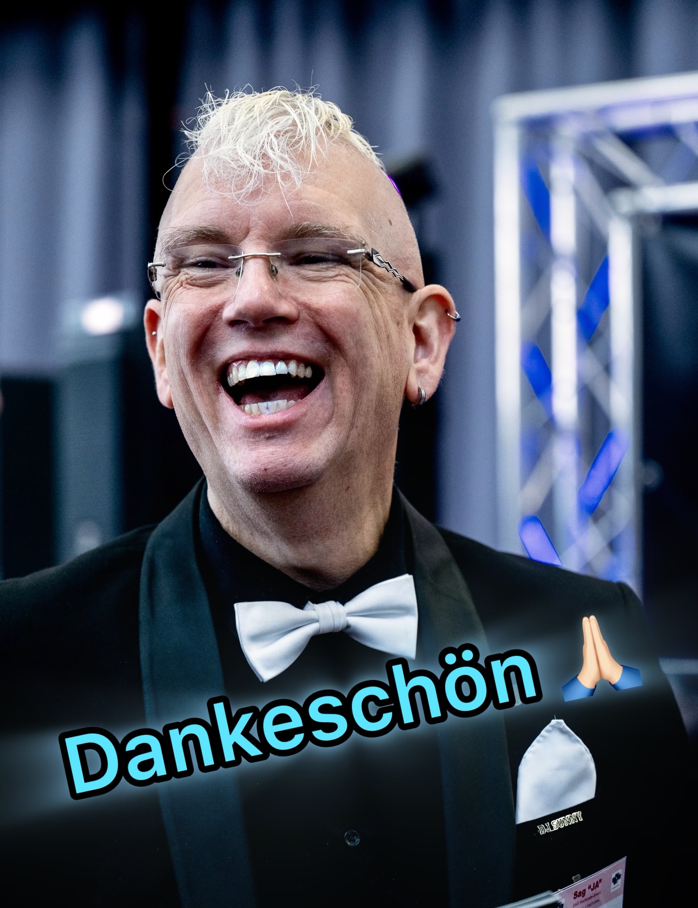 DANKE an alle, die gestern auf so vielen unterschiedlichen Wegen an mich gedacht haben!!
Pfffftt…. Was ist schon 55 ??? Es geht weiter….!